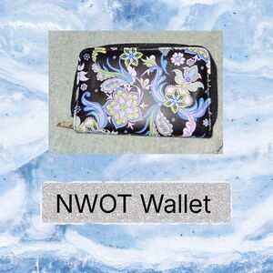 ❤️ Black Wallet With Blue Flowers NWOT